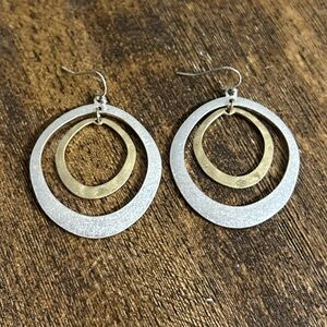 EUC Vintage Modernist Two Tone Gold & Silver Concentric Hoop Earrings